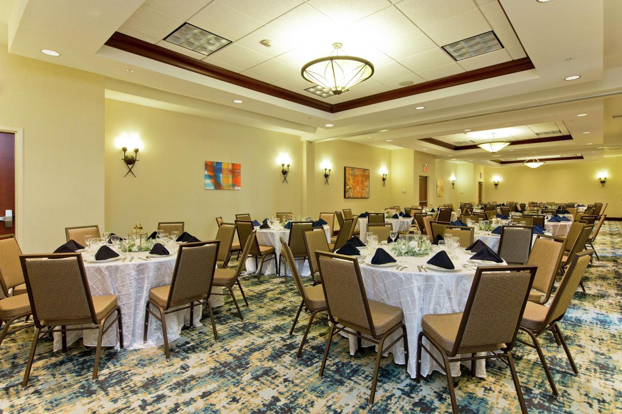 Hilton Garden Inn Winchester Exterior photo